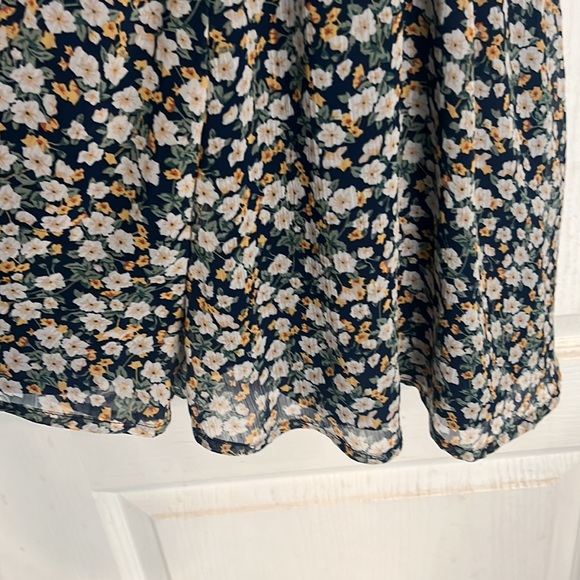 Final Touch short romper - Picture 5 of 10